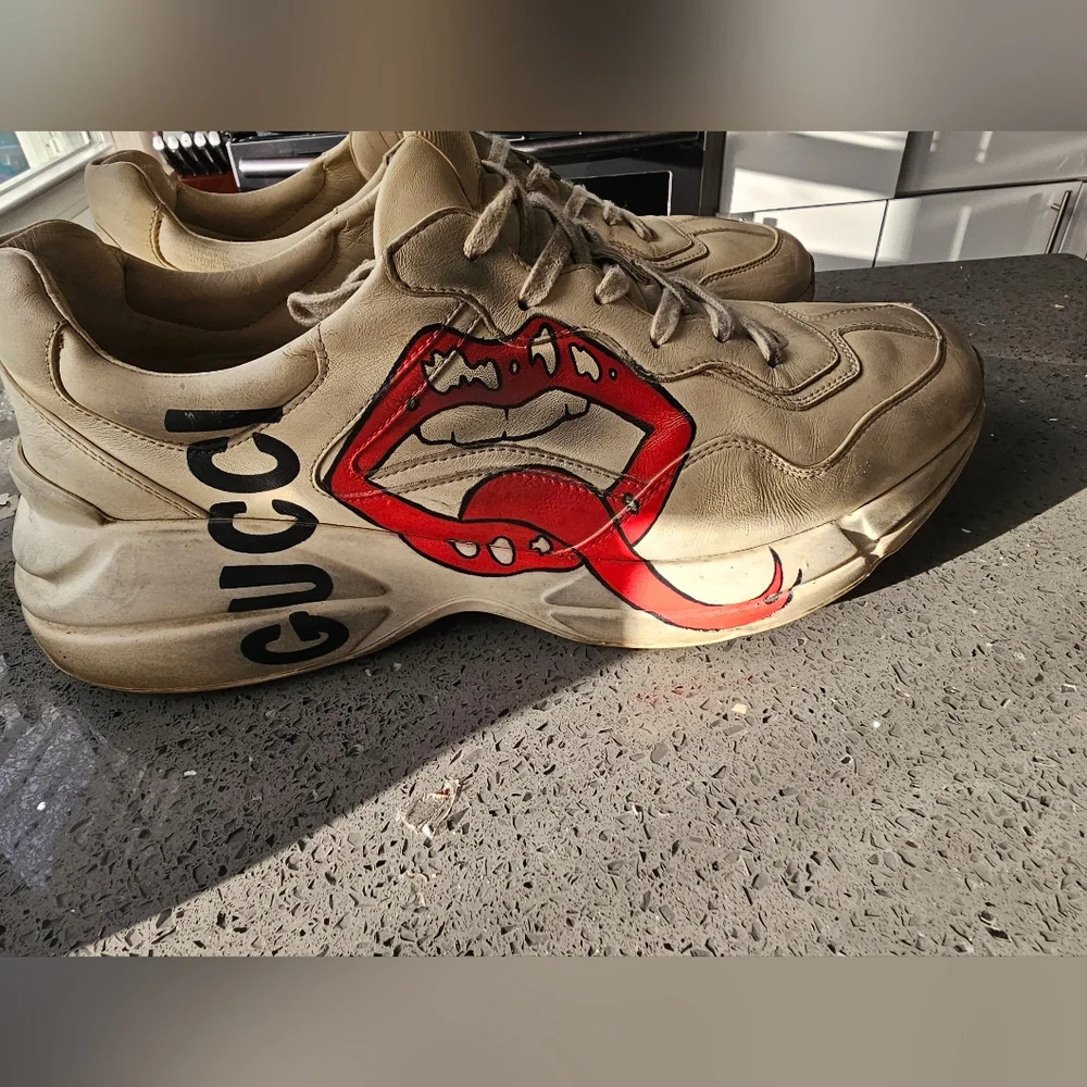 Gucci Beige Sneakers with Red Lip Graphic
